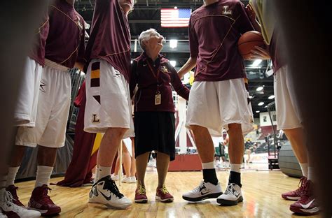 Sister Jean and the Loyola-Chicago Men's Basketball Team make it into ...