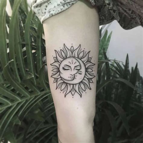 25 Sun and Moon Tattoo Design Ideas