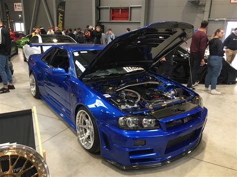 Twin Turbo Nissan Skyline GT-R R34 [4032x3024] : r/carporn