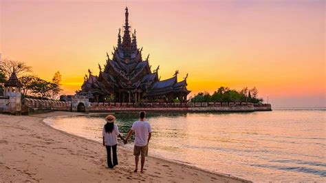 Top Spots to Catch Amazing Sunsets in Pattaya