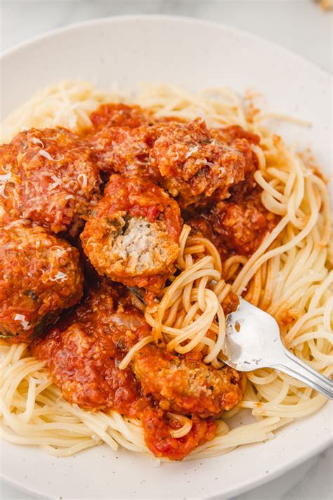 Turkey Meatballs In Tomato Sauce - The Dinner Bite