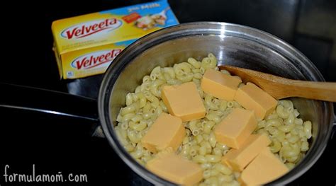 Velveeta Easy Mac and Cheese