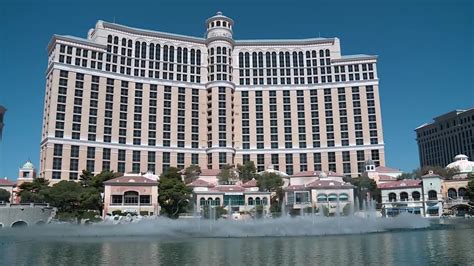 Bellagio Fountains Show - YouTube