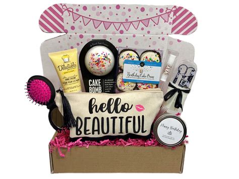 Women’s Birthday Gift Box Set 8 Unique Surprise Gifts For Wife, Aunt, Mom, Girlfriend, Sister ...