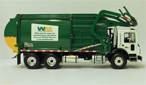 1.5:1 Scale Mack TerraPro Front load ( Waste Management ) Garbage truck 1.20.2/1.20.1/1.20/1.19. ...