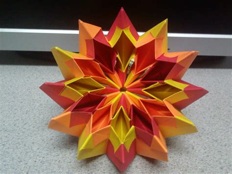 Origami Fireworks (Top View) by TheOrigamiArchitect on DeviantArt