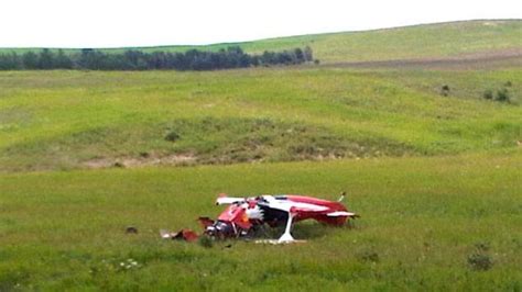 Ultralight plane crash north of Calgary injures 2 | CBC News