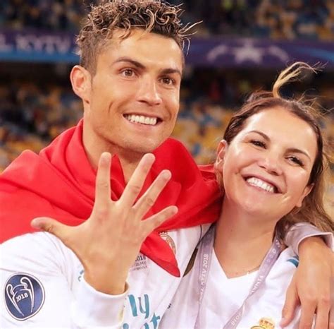 With sister katia | Ronaldo, Cristiano ronaldo, Cristiano ronaldo cr7