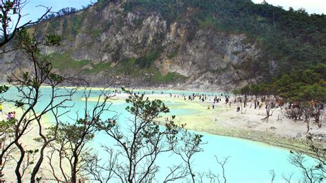 Wisata Kawah Putih yang Wajib Dikunjungi, Lengkap Harga Tiket Masuk dan Fasilitasnya - Hot ...