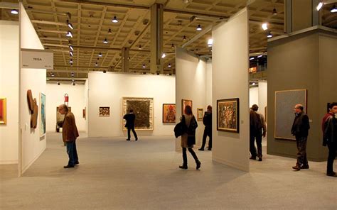 Importance of Lighting in Art Galleries - LED Lighting Fixtures - Wipro