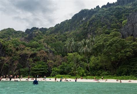 Hidden Beach in Matinloc Island in El Nido, Palawan, Philippines. Tour ...