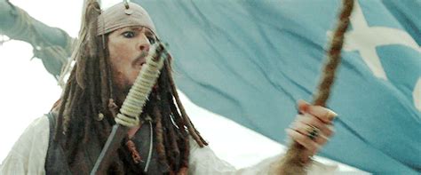 pirates of the caribbean captain jack sparrow gif | WiffleGif