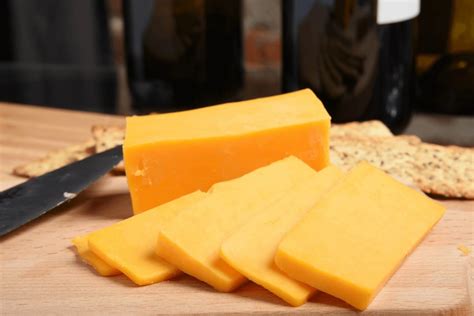 How is Cheddar Cheese Made? - Kaze Blog