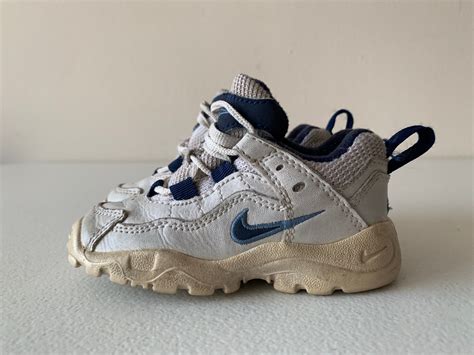 coin Heavy truck Yellowish nike turf shoes 1991 Kangaroo left badge