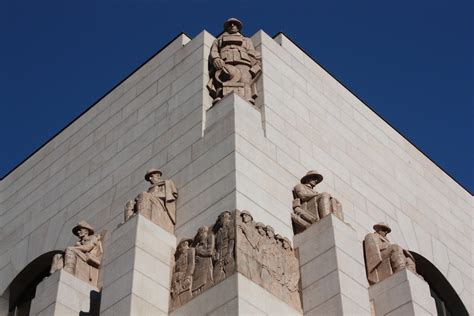 Sydney - City and Suburbs: Anzac War Memorial