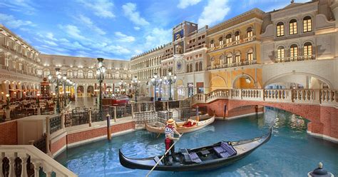 Venetian Gondola Rides Las Vegas - Guide, Cost & Information