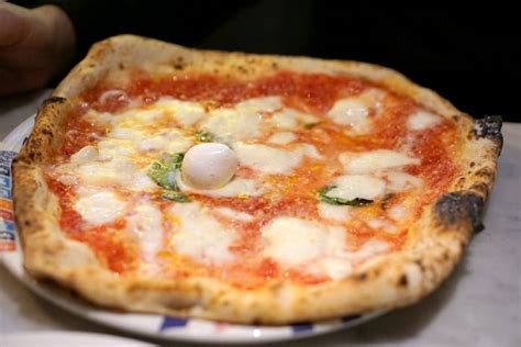 12 Must Try Foods in Naples - Eat Like a Local in Naples