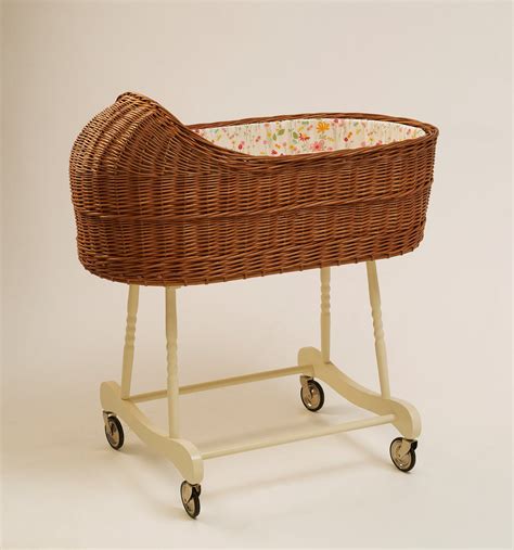 Wicker Baby Bassinet / Baby Crib Fragilis Brown