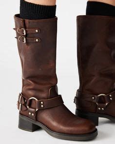 Astor Brown. Botas Largas Cafés | Brown leather knee high boots, Steve ...