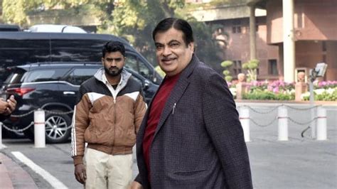 Nitin Gadkari has made many speeches on e-vehicles, want to hear him ...