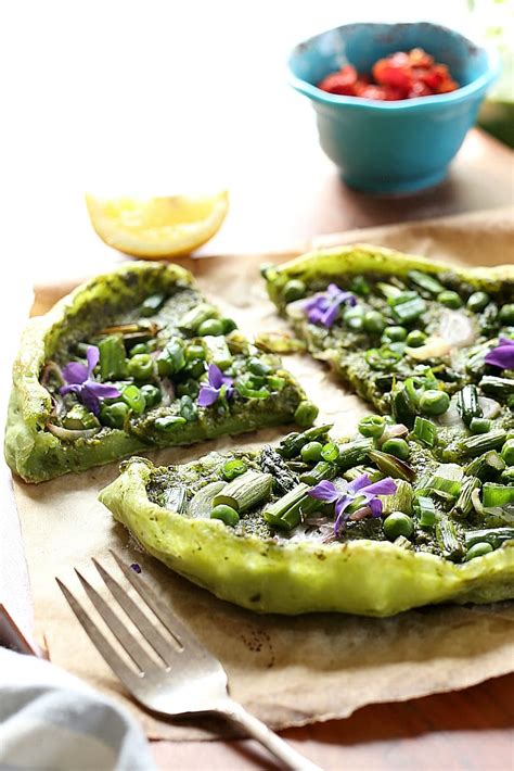 Avocado Crust Pesto Pizza (Vegan & Grain-Free) - Delightful Mom Food