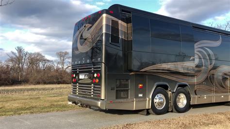 2010 PREVOST H3-45 VIP PARLIAMENT For Sale - YouTube