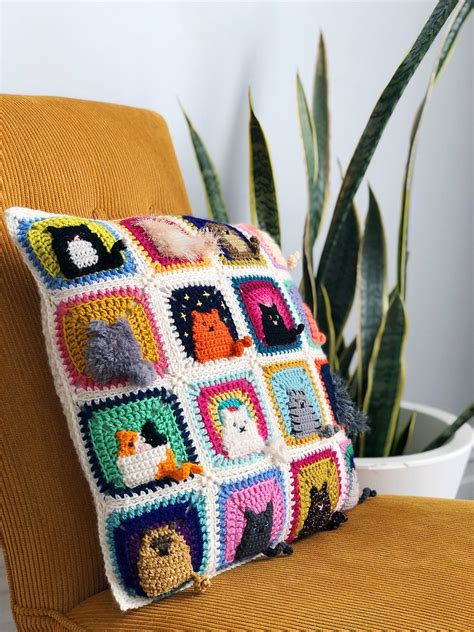 Crochet a Kitty-Cat Granny Square Pillow … So Many Cats … All The Cats! - KnitHacker