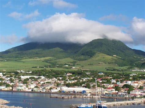 Basseterre - Geographic Facts & Maps - MapSof.net