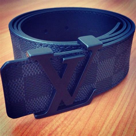 Louis Vuitton Belt | Louis vuitton belt, Mens belts, Luxury belts