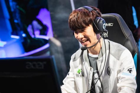 TheShy Reveals Why He Has Such A Strong Affinity For Rookie | ONE Esports