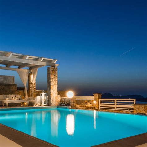 Santorini Luxury Villas - Luxury Heavens - Villas & Hotels