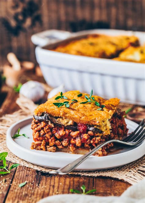 Vegan Moussaka with Cashew Béchamel - Bianca Zapatka | Recipes