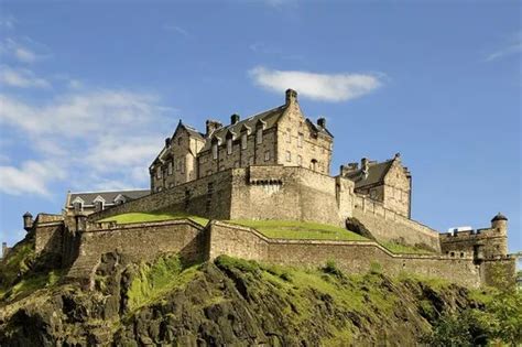 Scotland's top tourist attractions saw 30 million people visit - Daily Record