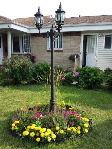 Lamp post garden design by Carin M. Diaz Front Yard Patio, Small Front ...