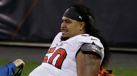 Tampa Bay Buccaneers nose tackle Vita Vea expected to miss rest of the season after breaking leg ...