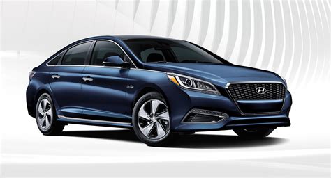 Exterior photo of sleek blue Hyundai Sonata Hybrid 2017 midsize sedan with silver outlines