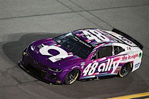 Alex Bowman Earns 3rd Daytona 500 Pole