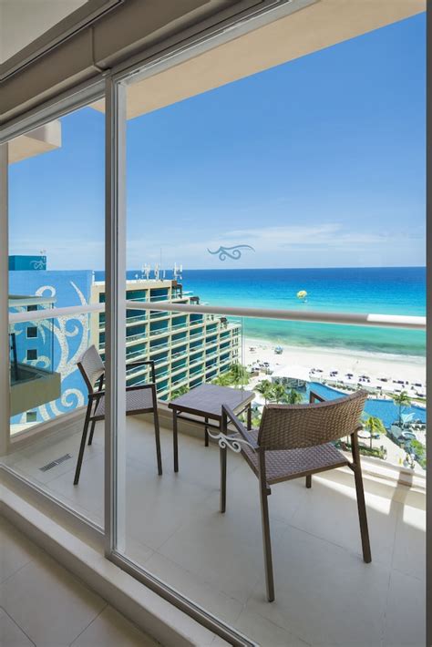 Hard Rock Hotel Cancun - All Inclusive | Classic Vacations