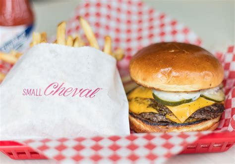 Small Cheval Brings Its Popular Burgers, Brews And Shakes To Hyde Park