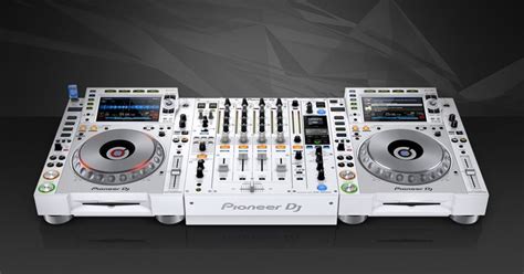 Pioneer DJ Announces Limited White CDJ-2000NXS2 & DJM-900NXS2 | Pioneer dj, Dj, Dj room