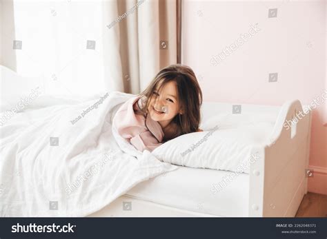 Little Dark-haired Girl Lying Barefoot Bed Stock Photo 2262048371 | Shutterstock