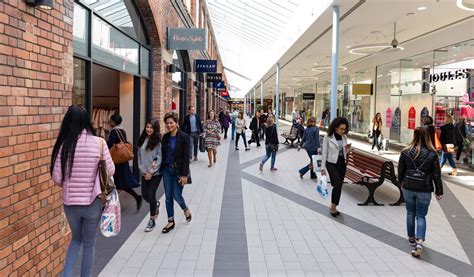 McArthur Glen Designer Outlet Swindon - Saturn Projects