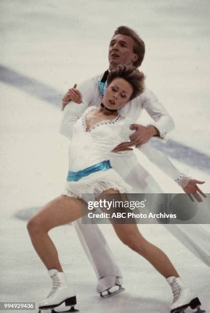 Torvill Dean 1984 Photos and Premium High Res Pictures - Getty Images