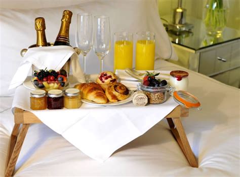 Breakfast In Bed Delivery - DELIVERYSH