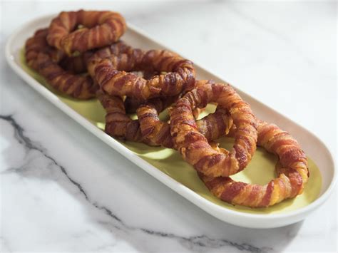 Bacon-Wrapped Onion Rings | Food network recipes, Bacon, Onion rings