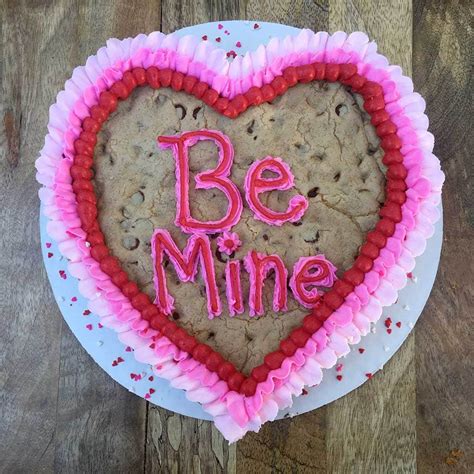 Valentine's Day Cookie Cake - Delightful Dishes