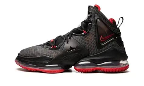 11 Best Basketball Shoes For Wide Feet [2024 Edition]