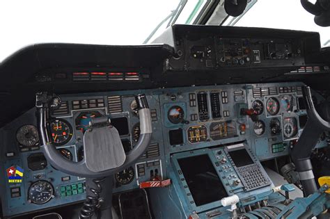 AN-124 cockpit | Onboard an Antonov An-124 in Gostomel. | Kevin BIETRY ...