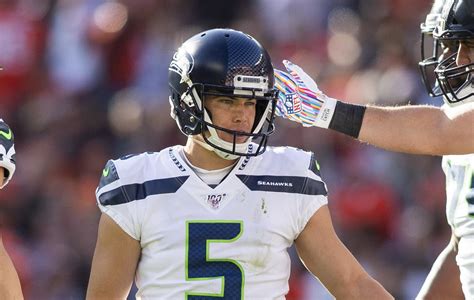 Seahawks kicker has classy response to criticism of team