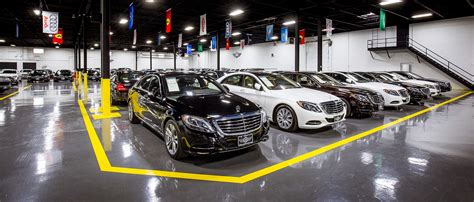 Jidd Motors Luxury Auto Gallery in Chicago Virtual Tour - See Inside Ferrari Mercedes ...